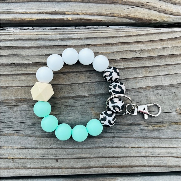 Teal, leopard, and white keyring wristlet - Picture 1 of 1